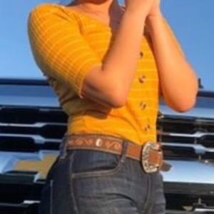 Only worn once -mustard top